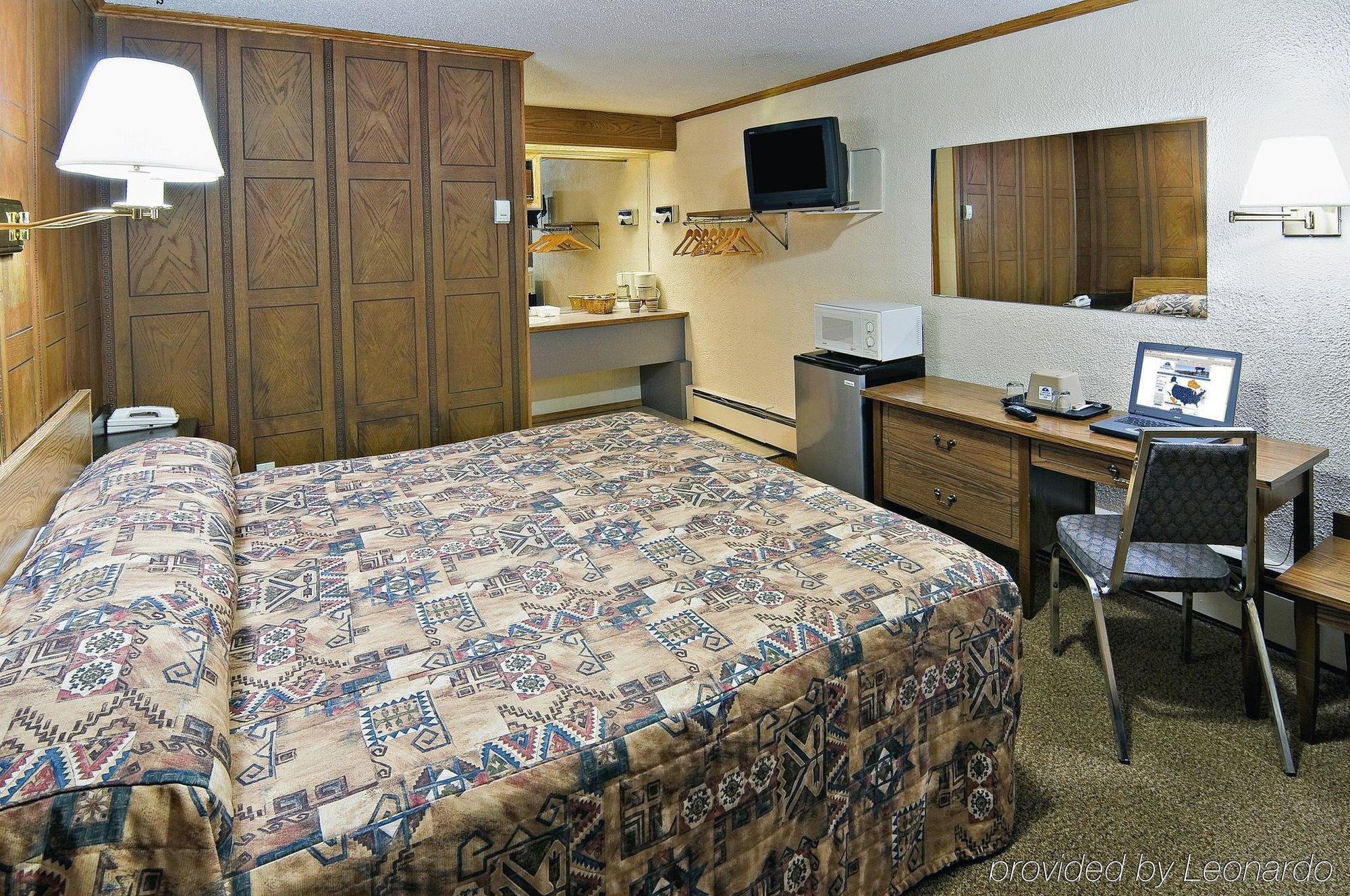 Canadas Best Value Inn Calgary Pokój zdjęcie